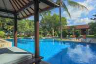 Swimming Pool The Jayakarta Suites Komodo - Flores