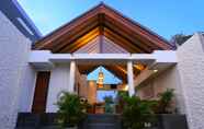 Bangunan 4 Royal Nyanyi Villa