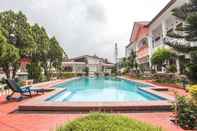 Swimming Pool Hotel Lurus Cisarua