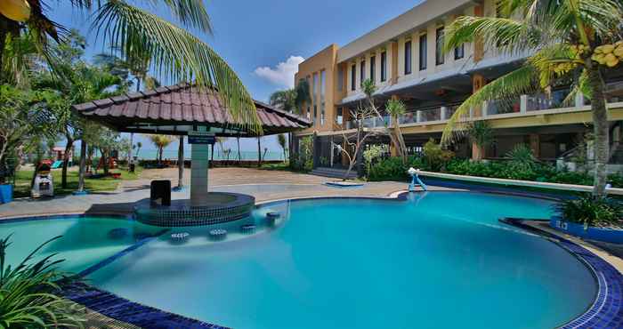 Swimming Pool The Jayakarta Villas Anyer