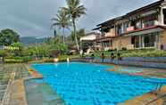 Swimming Pool 2 The Jayakarta Cisarua Inn & Villas