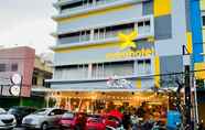 Exterior 3 Avira Hotel Makassar - Panakkukang