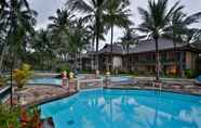 Swimming Pool 2 The Jayakarta Lombok Beach Resort & Spa