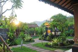 Trijaya Guest House, Rp 242.493