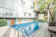 Swimming Pool Hotel Nyland Pasteur