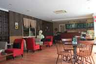 Bar, Kafe dan Lounge The Victoria Hotel Yogyakarta