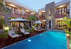 Exterior 2 U Tube Hotel