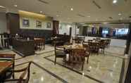 Restaurant 6 Dreamtel Jakarta