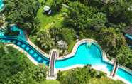 Swimming Pool 2 The Cakra Hotel