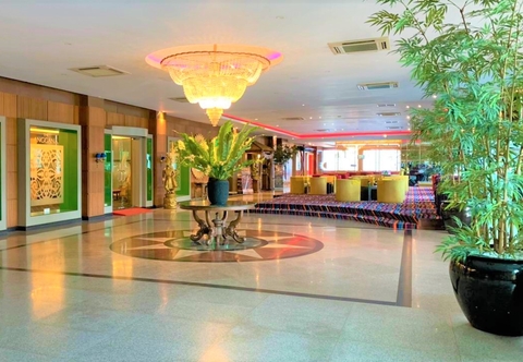 Lobby Hotel Bumi Senyiur