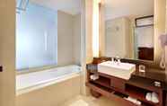 In-room Bathroom 6 Swiss-Belresort Watu Jimbar