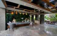 Lobby 3 The Lerina Hotel Nusa Dua