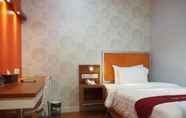 ห้องนอน 4 Hotel Bed and Breakfast Surabaya