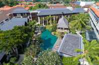 สระว่ายน้ำ Ramayana Suites & Resort