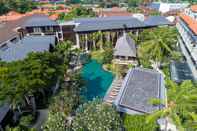 Swimming Pool Ramayana Suites & Resort