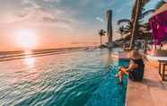 Kolam Renang 2 Lv8 Resort Hotel
