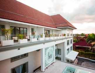 Bên ngoài 2 Lv8 Resort Hotel