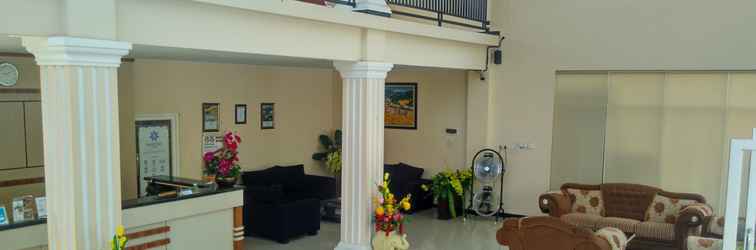 Lobby Amazing Beach Resort Palu 