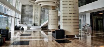 Lobi 3 Royal Suite Condotel 