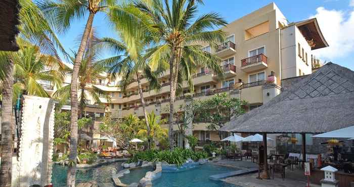 Kolam Renang Kuta Paradiso Hotel