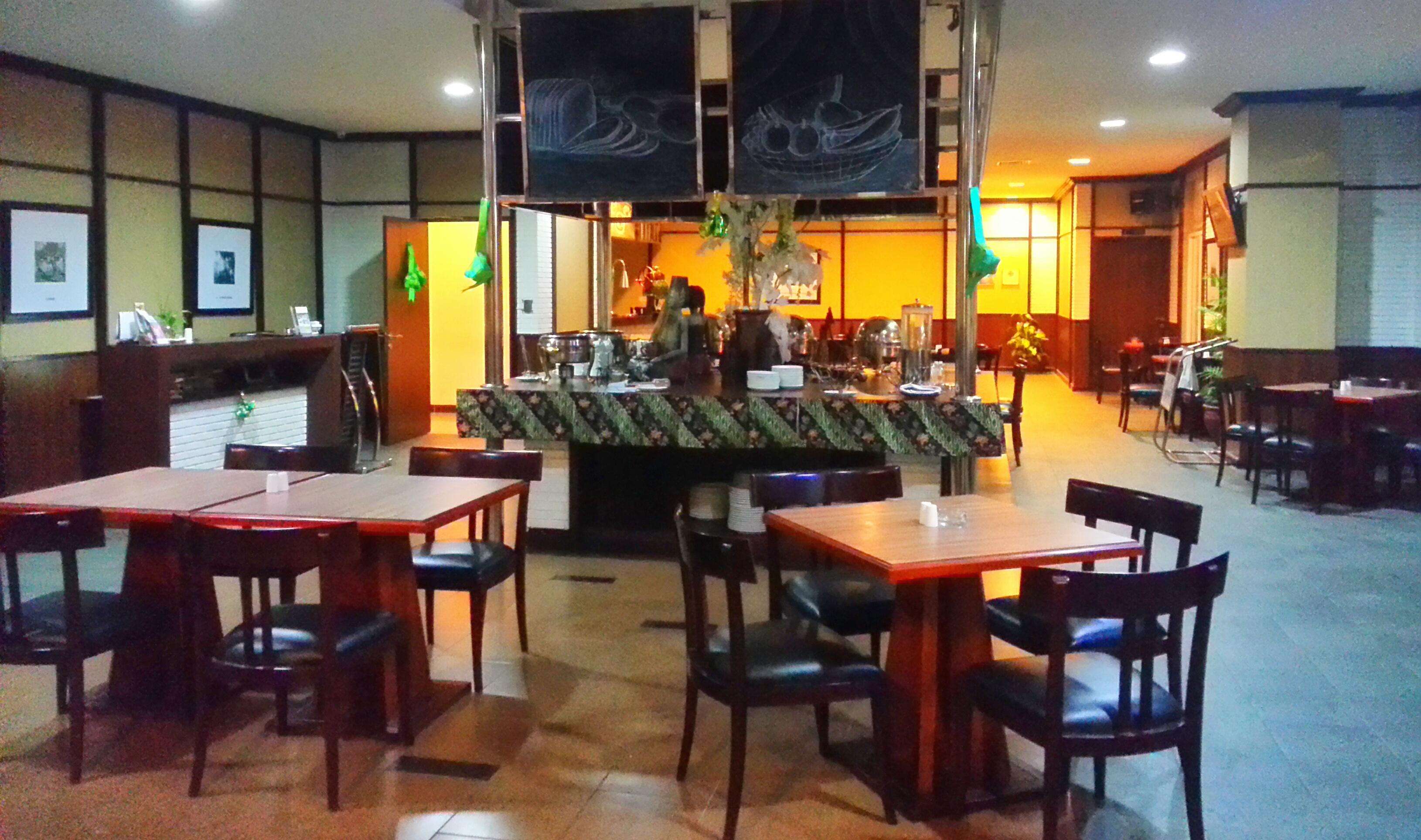 Amarelo Hotel Solo，梭罗 折扣最高 30