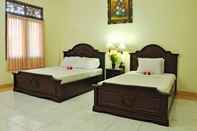 Bedroom Puri Dewa Bharata Hotel Jimbaran