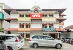 外部的 4 OYO 1945 Hotel Bali Near RS Muhammadiyah