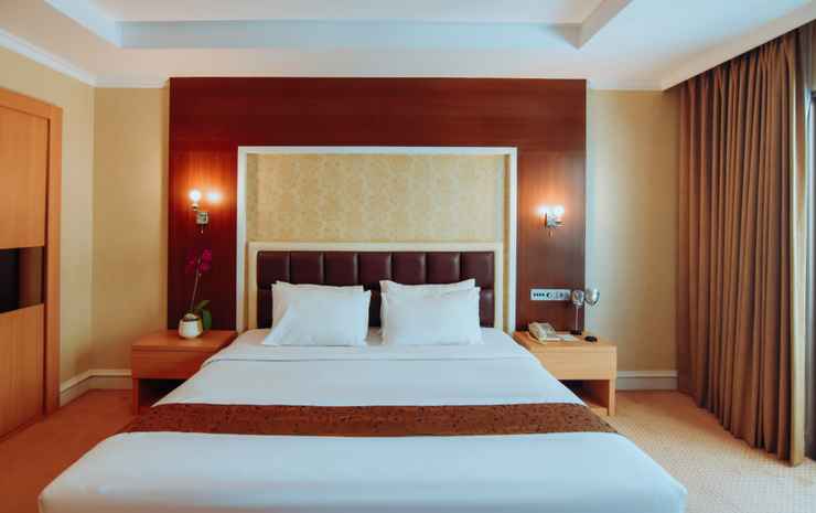 Surabaya Suites Hotel Powered by Archipelago Surabaya - Business Suite King 