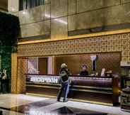 Lobby 5 Surabaya Suites Hotel Powered by Archipelago