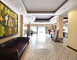 Lobby 2 Puri Saron Hotel Denpasar