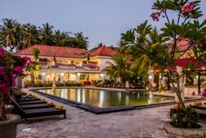 수영장 Puri Saron Senggigi Hotel
