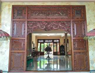 Lobby 2 Puri Saron Senggigi Hotel