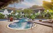 Swimming Pool 7 Patra Bandung Hotel