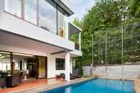 สระว่ายน้ำ 4 BR city view villa with a private pool 4