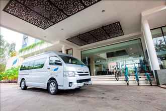 Lobby 4 Padjadjaran Suites Resort & Convention Hotel