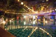 Swimming Pool Padjadjaran Suites Resort & Convention Hotel