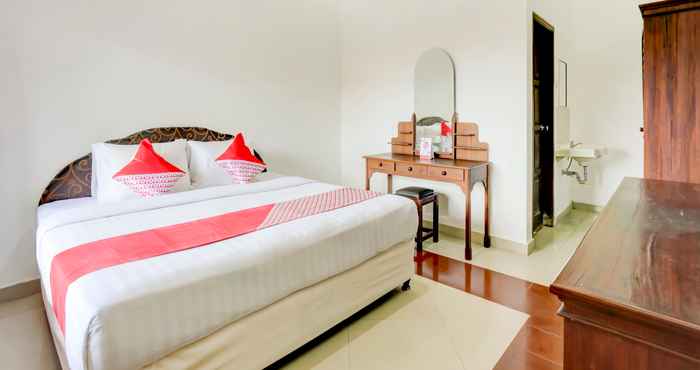 Kamar Tidur SUPER OYO 3261 Hotel Ratu