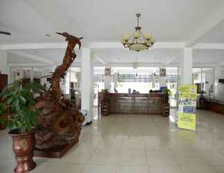 Lobby 2 Hotel Pacific Surabaya