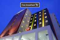 Exterior Amaris Hotel Bekasi Barat