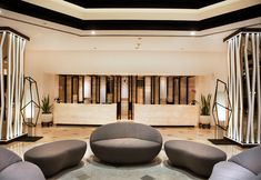 Lobby 6 Grand Diamond Hotel Yogyakarta