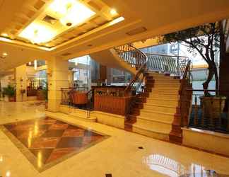 Sảnh chờ 2 Hotel Maharani Jakarta