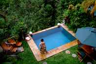 Swimming Pool Anahata Villas and Spa Resort