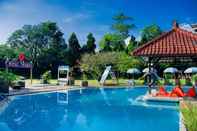 Kolam Renang Royal Trawas Hotel & Cottages