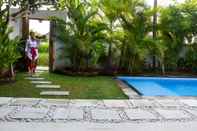 Swimming Pool Iman Villa