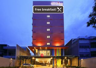 Luar Bangunan 4 Amaris Hotel Pasar Baru Jakarta