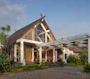 Bên ngoài 2 Rumah Kito Resort Hotel Jambi by Waringin Hospitality