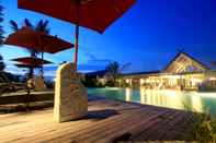 Kolam Renang Rumah Kito Resort Hotel Jambi by Waringin Hospitality