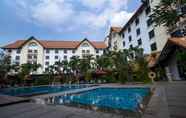 ภายนอกอาคาร 5 Hotel Santika Cirebon