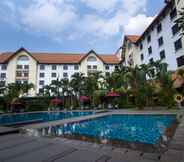 Bên ngoài 5 Hotel Santika Cirebon