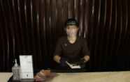 Lobi 6 Midtown Hotel Surabaya